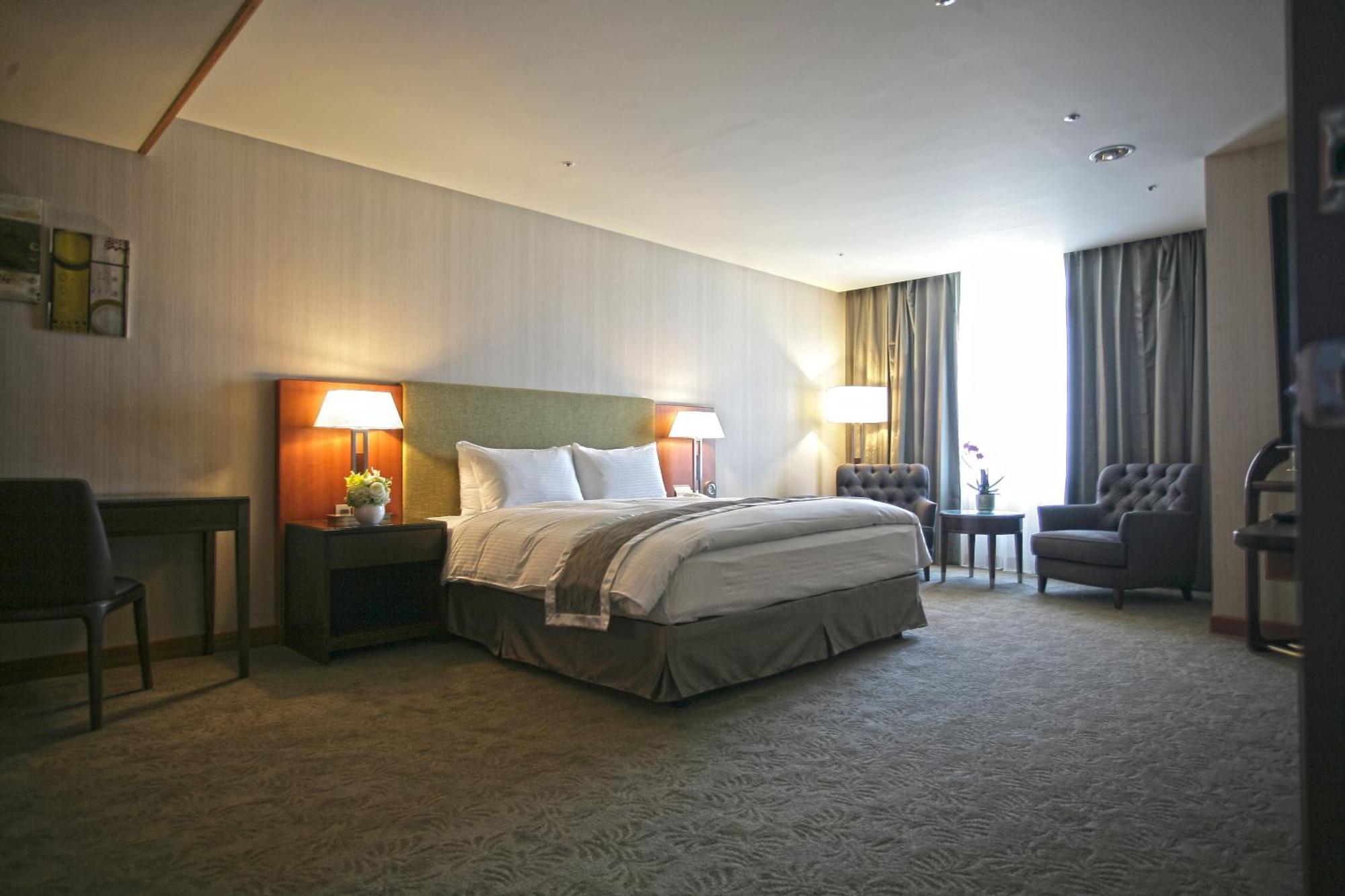 Taichung Harbor Hotel Wuqi Bilik gambar